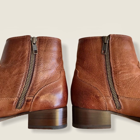 Frye Brooke Short Cognac Inside Zip Ankle Booties - Picture 10 of 16